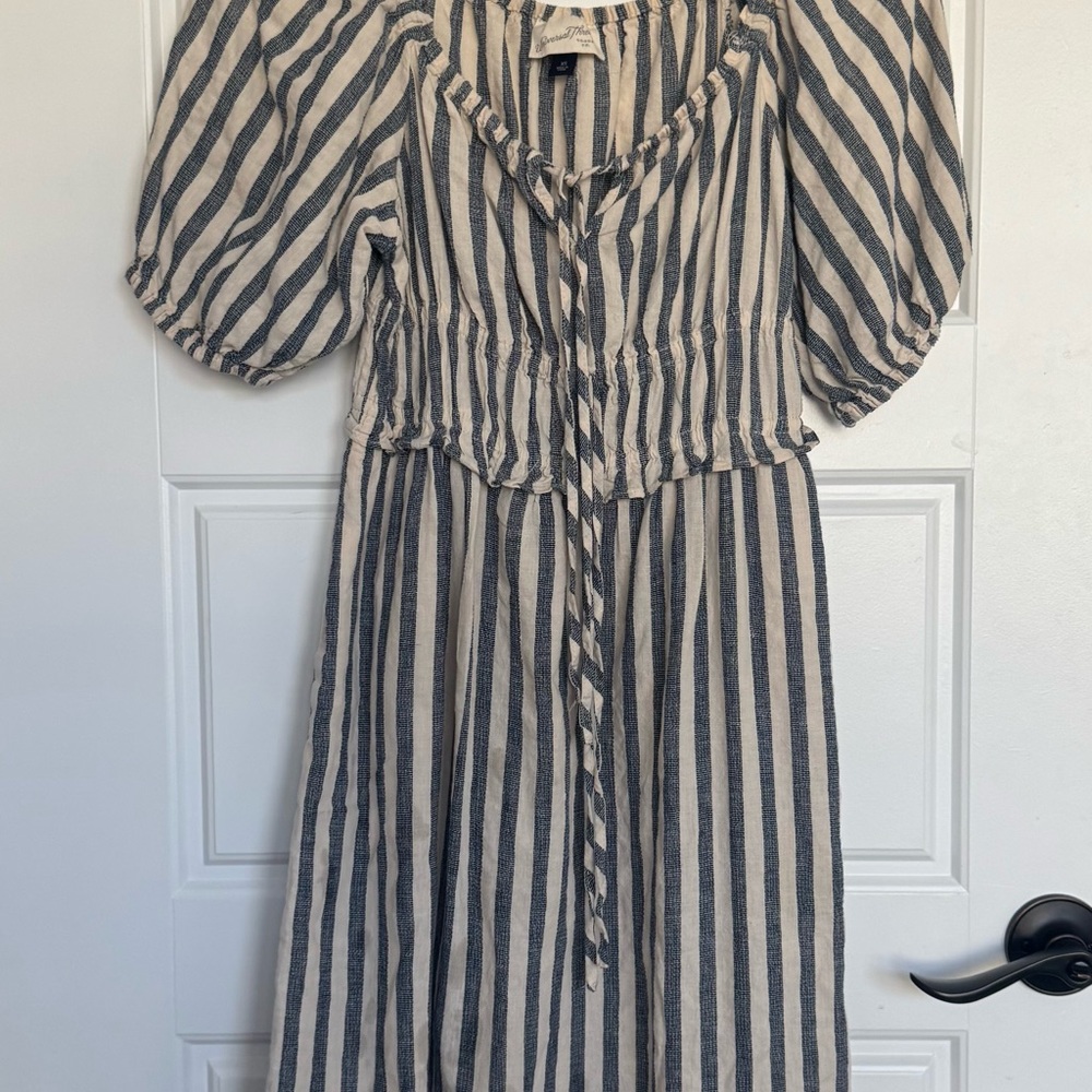 Universal Thread Navy and Cream Striped Dress